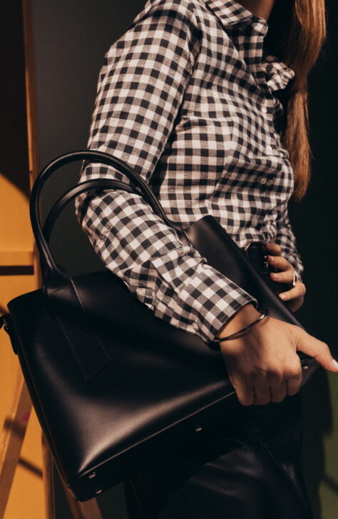 Kožna Torba Camelia Black2